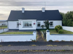 Maisie's Seaside Cottage